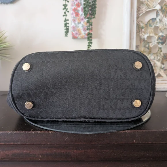 Michael Kors Black Tote Bag - Picture 6 of 14